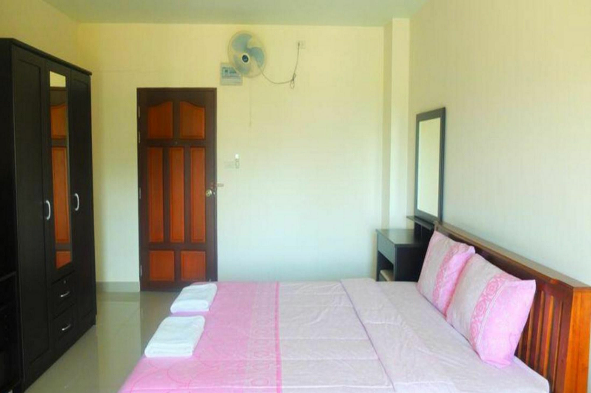 Lk Pavilion Executive Serviced Apartment Pattaya Exterior photo